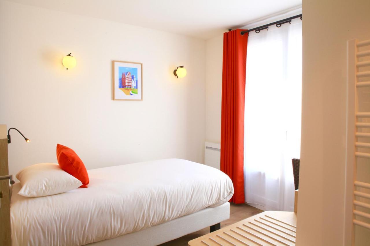 Hotel Logis Hotels- Marguerite D'anjou Chateau 2*